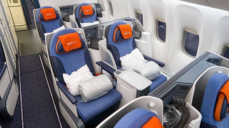 Cathay Pacific Shows Off New Business Class Suite on Retrofitted Boeing 777-300ER Boeing 777-300ER Business Class Seats