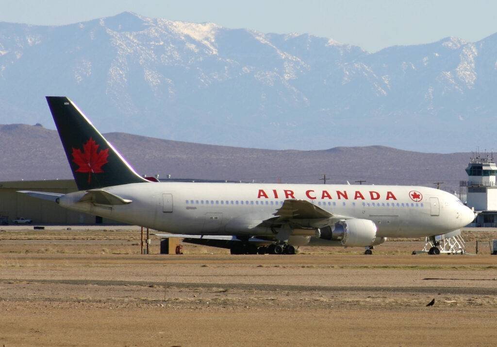 Out of Fuel at 41,000 Feet: The Incredible Gimli Glider Emergency Landing Gimli Glider Incident